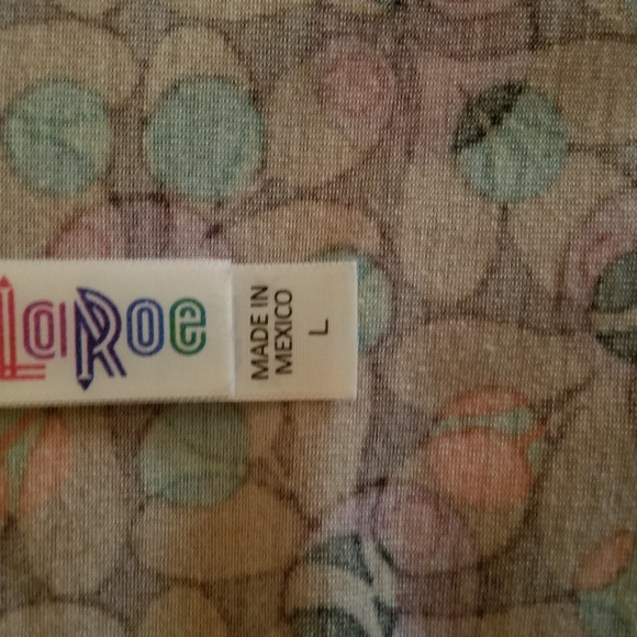 Top - Picture 2 of 2